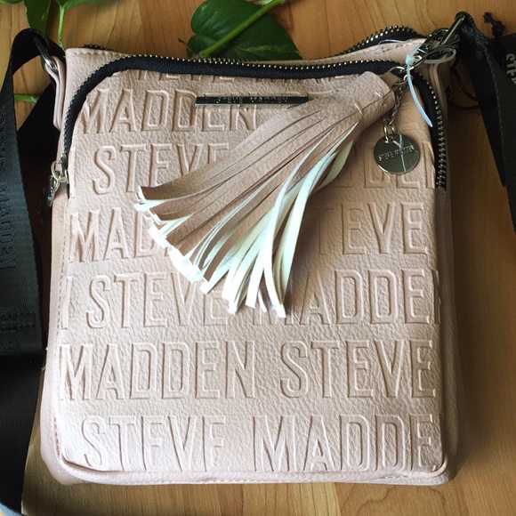 Steve Madden Crossbody Bag - Picture 4 of 11